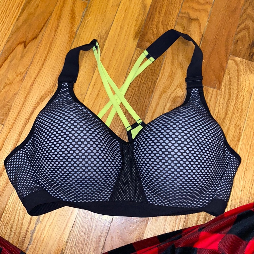 Victor Secret Sports Bra